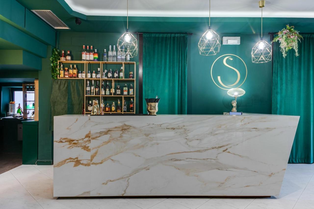 Hotel Sorriso Rimini Buitenkant foto