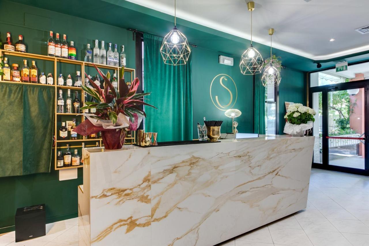 Hotel Sorriso Rimini Buitenkant foto