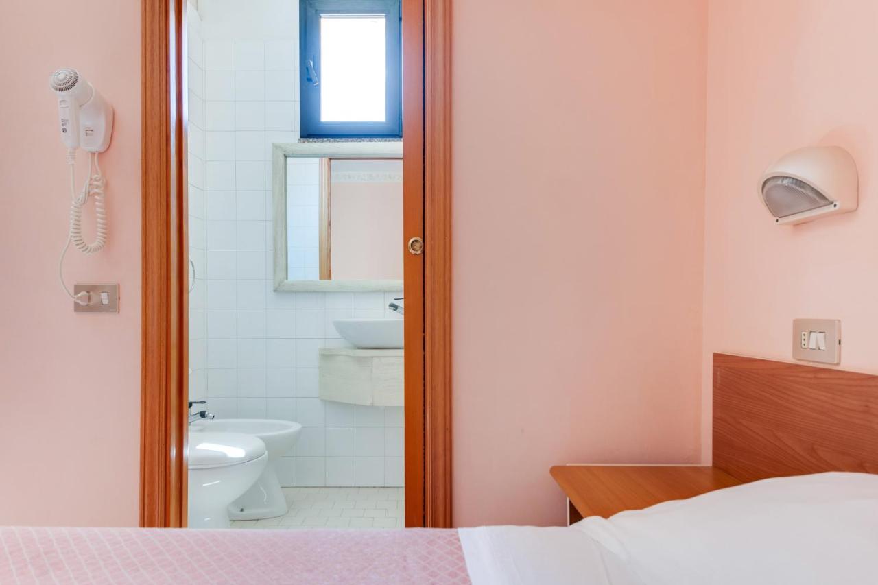 Hotel Sorriso Rimini Buitenkant foto