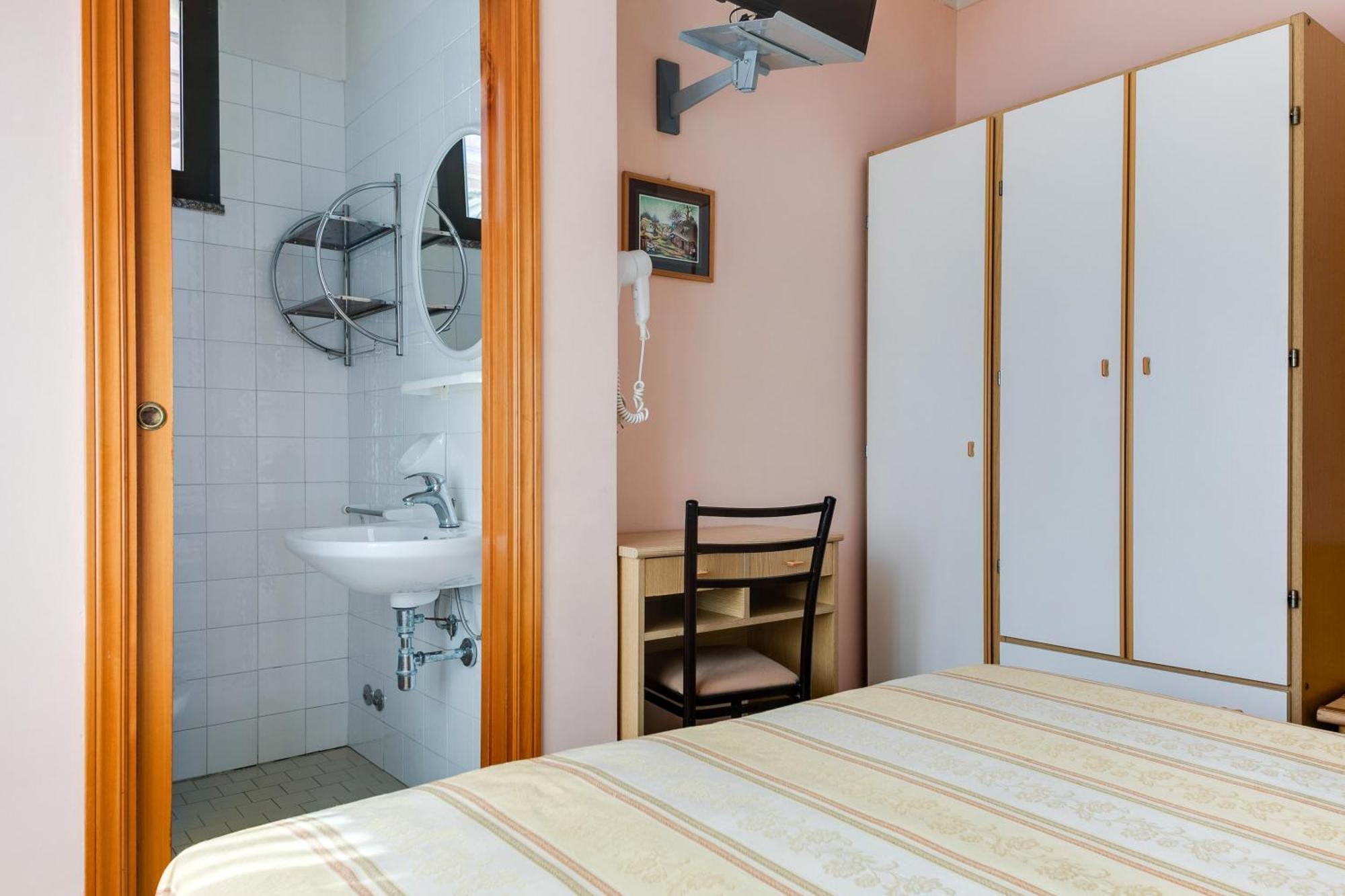 Hotel Sorriso Rimini Buitenkant foto